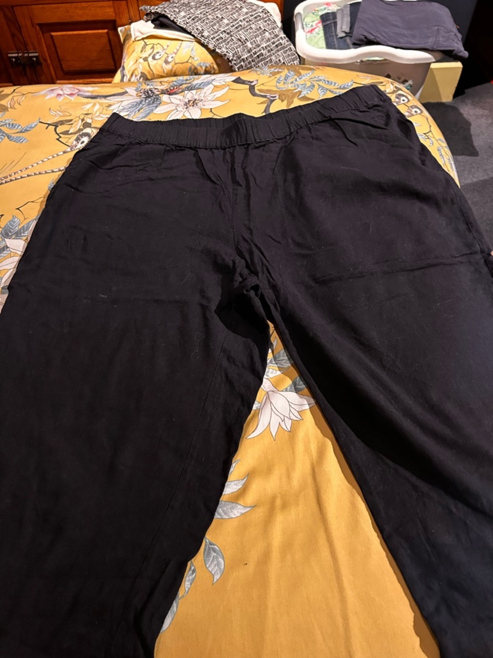 Anne Klein Black Elastic Waist Trousers